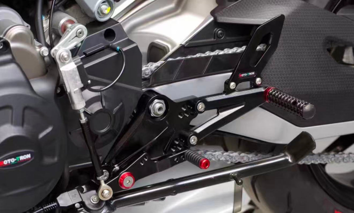 MOTO-TRON REV Rear Sets - Aprilia