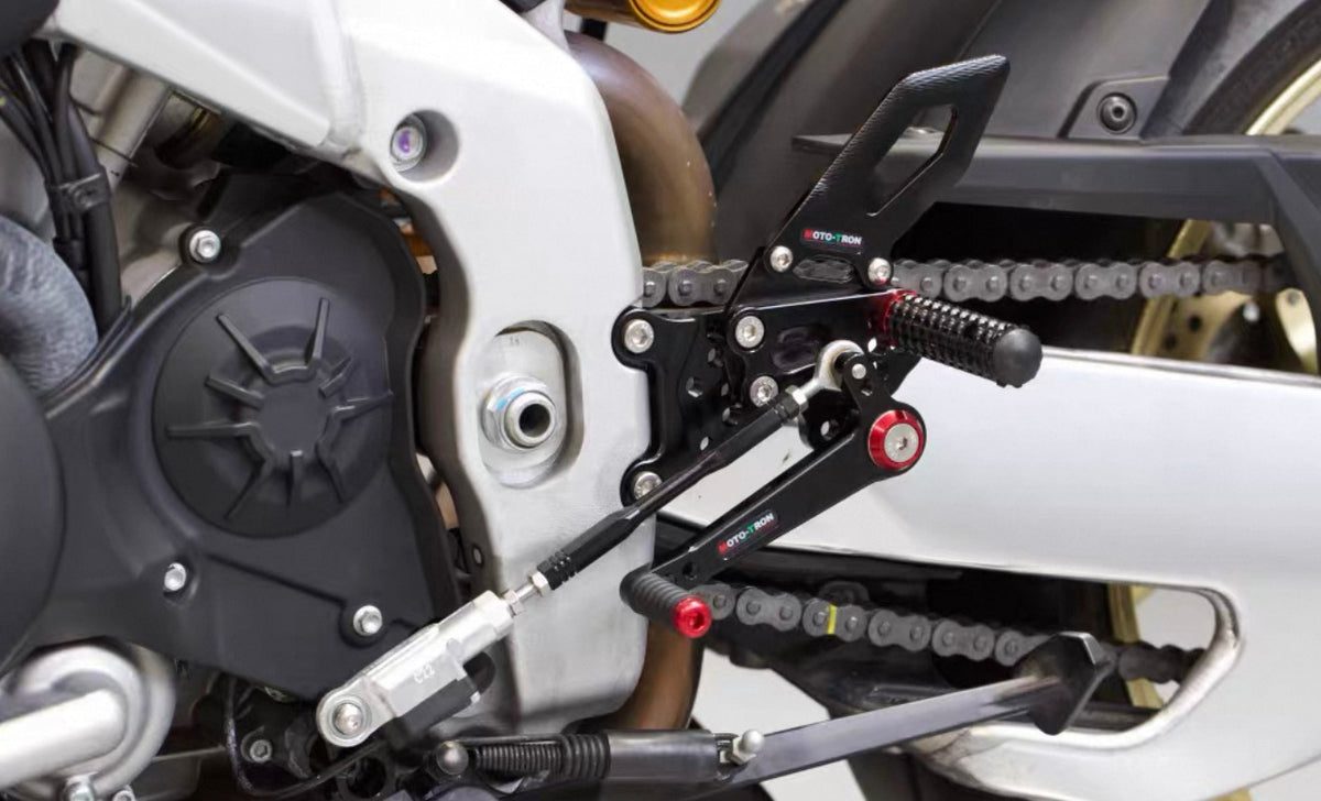 MOTO-TRON REV Rear Sets - Aprilia